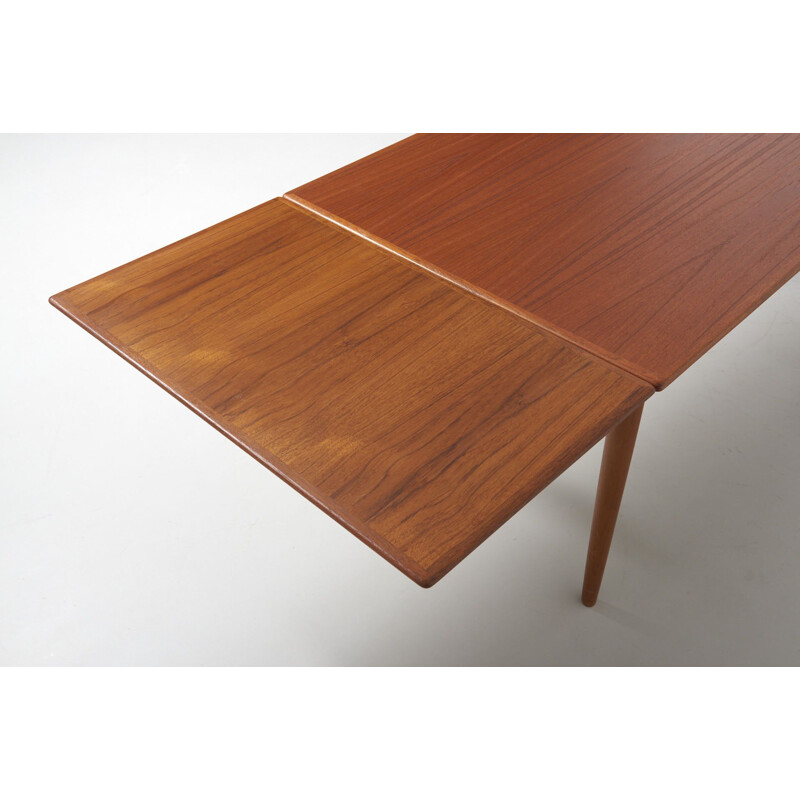 Vintage teak dinning table by Gunni Omann 1960