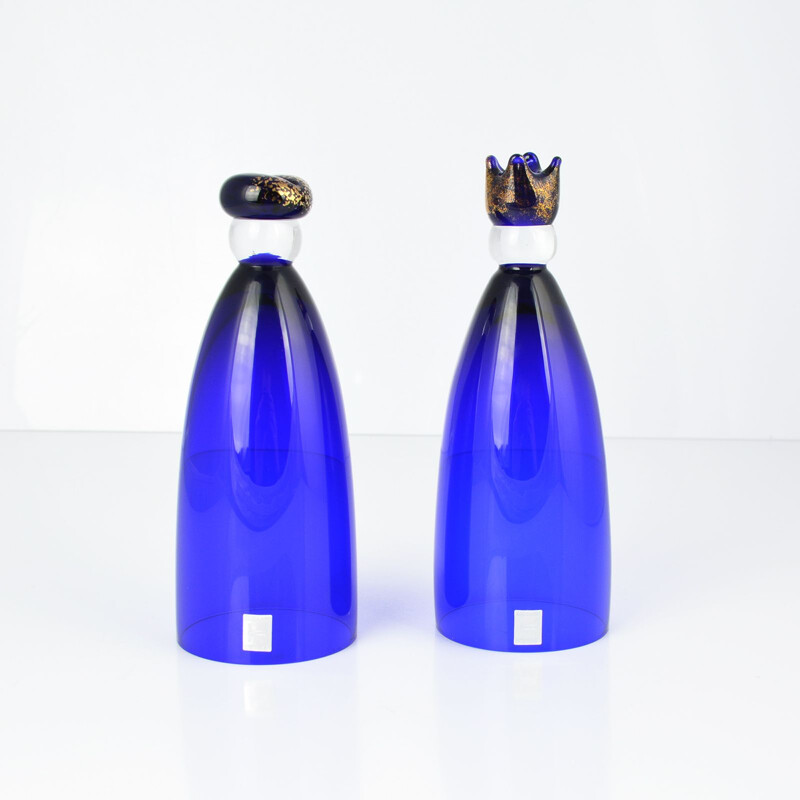 A pair of vintage glasses hand-made cobalt King & Queen, Norway 80s
