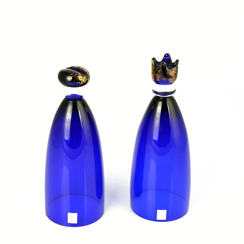 A pair of vintage glasses hand-made cobalt King & Queen, Norway 80s