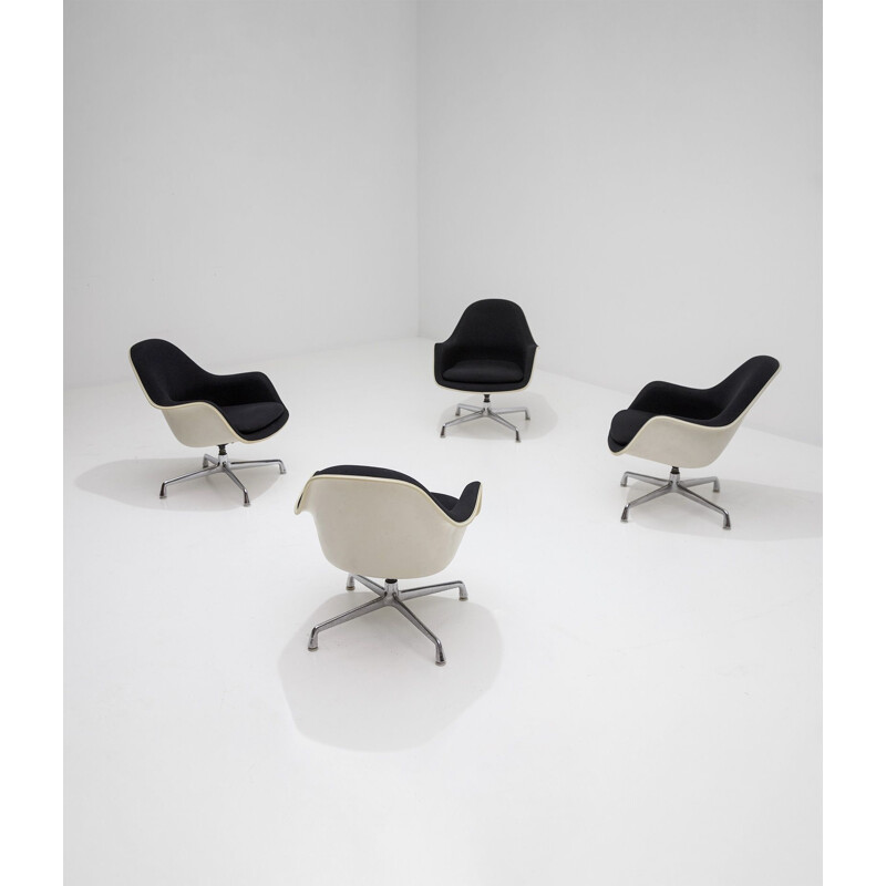 Set of 4 vintage swiveling armchairs EC175-8 by Charles and Ray Eames for Herman Miller