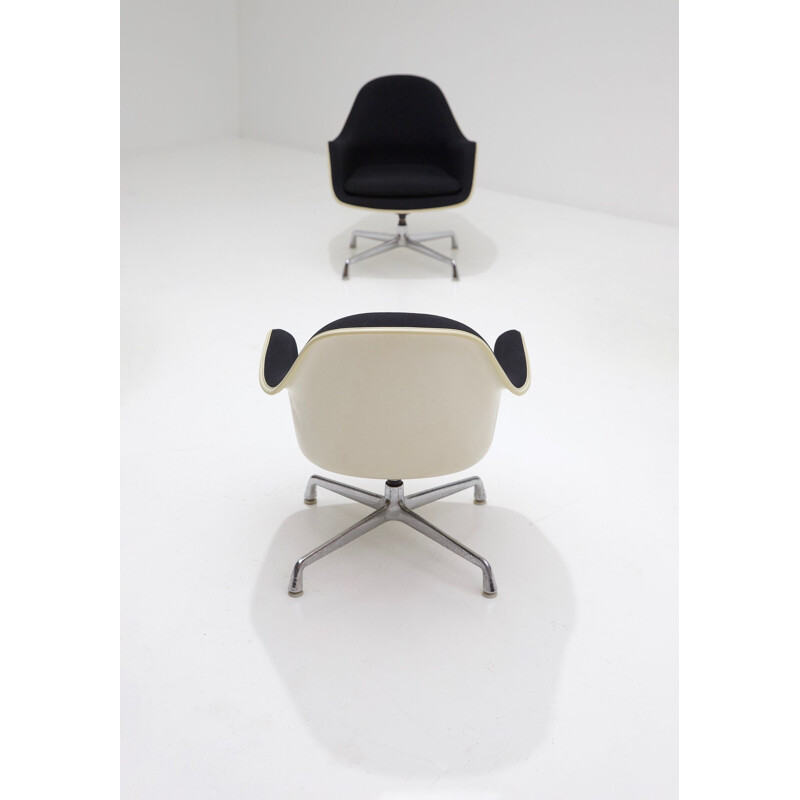 Set of 4 vintage swiveling armchairs EC175-8 by Charles and Ray Eames for Herman Miller