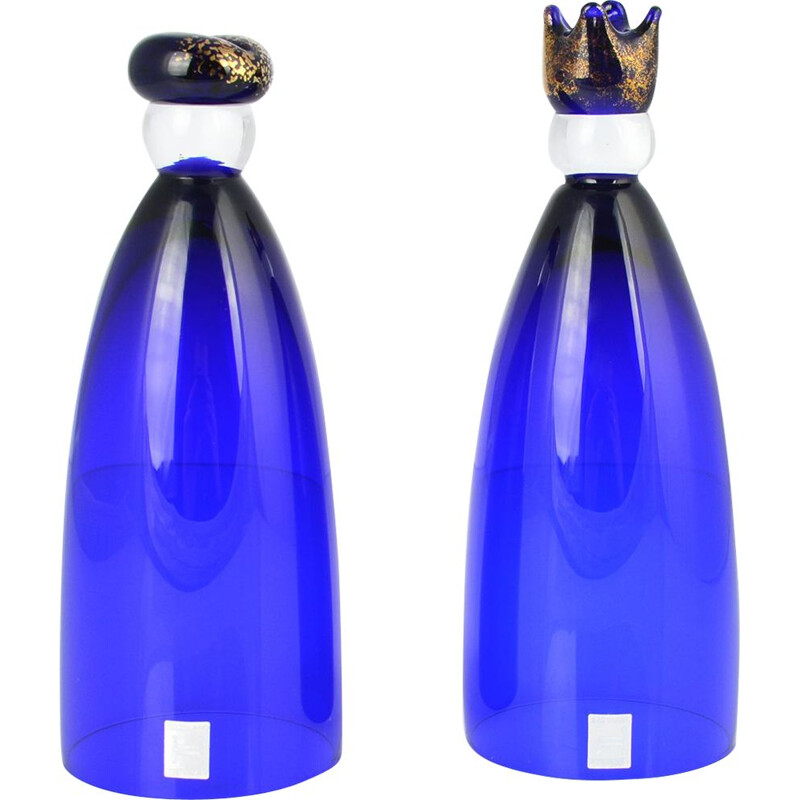 Une paire de verres vintage faits à la main bleus Roi & Reine, Norvège années 80