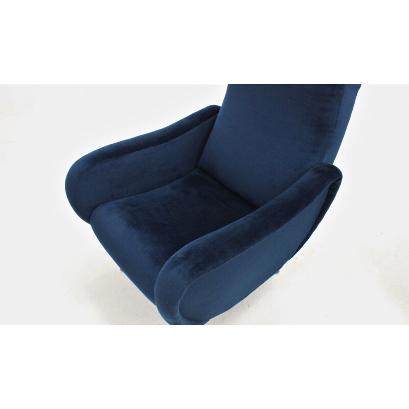 Pair of vintage Italian armchairs in blue velvet