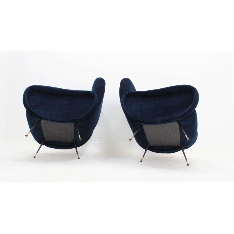 Pair of vintage Italian armchairs in blue velvet