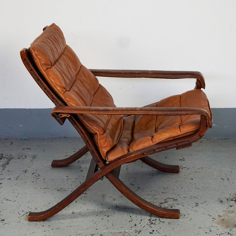 Vintage cognac leather lounge chair Flex by Ingmar Relling for Westnofa