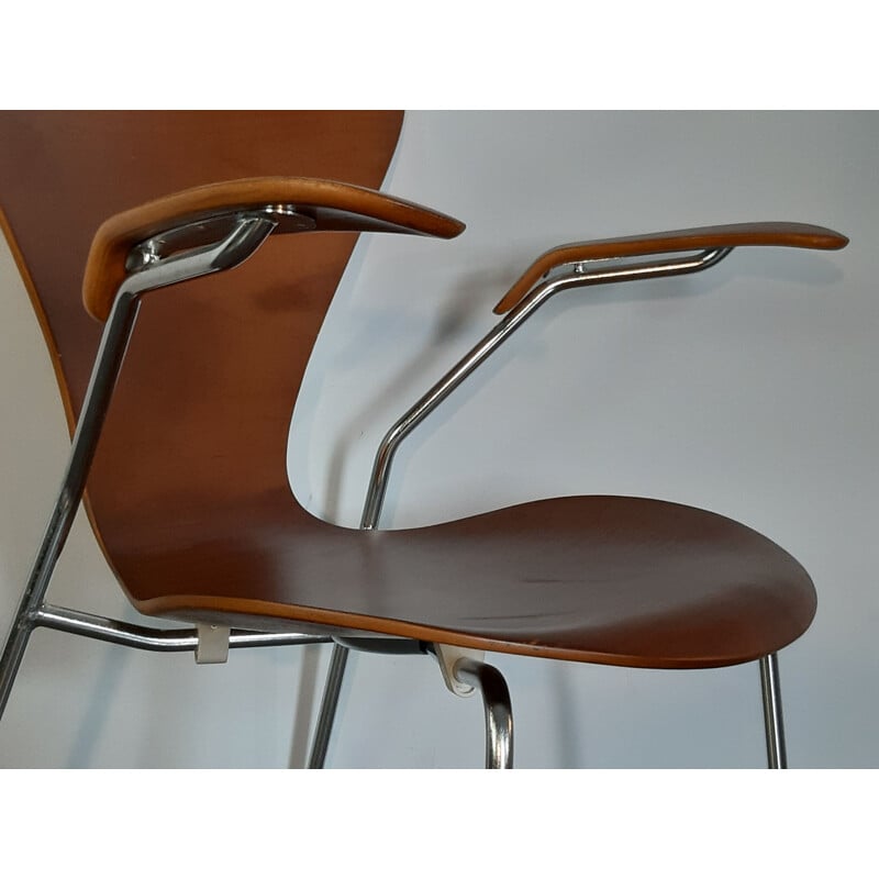 Vintage set of 4 brown chairs 3207 by Arne Jacobsen 1950s