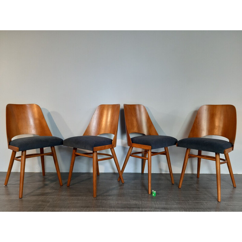 Set of 8 vintage beech chairs by Jiràk for Tatra 1960s