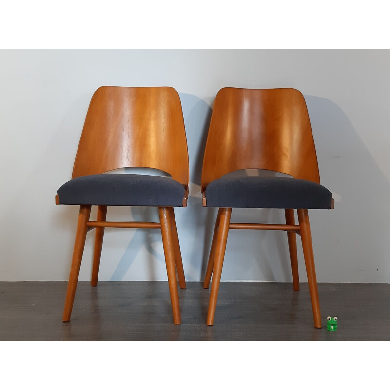 Set of 8 vintage beech chairs by Jiràk for Tatra 1960s