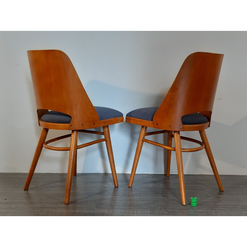 Set of 8 vintage beech chairs by Jiràk for Tatra 1960s
