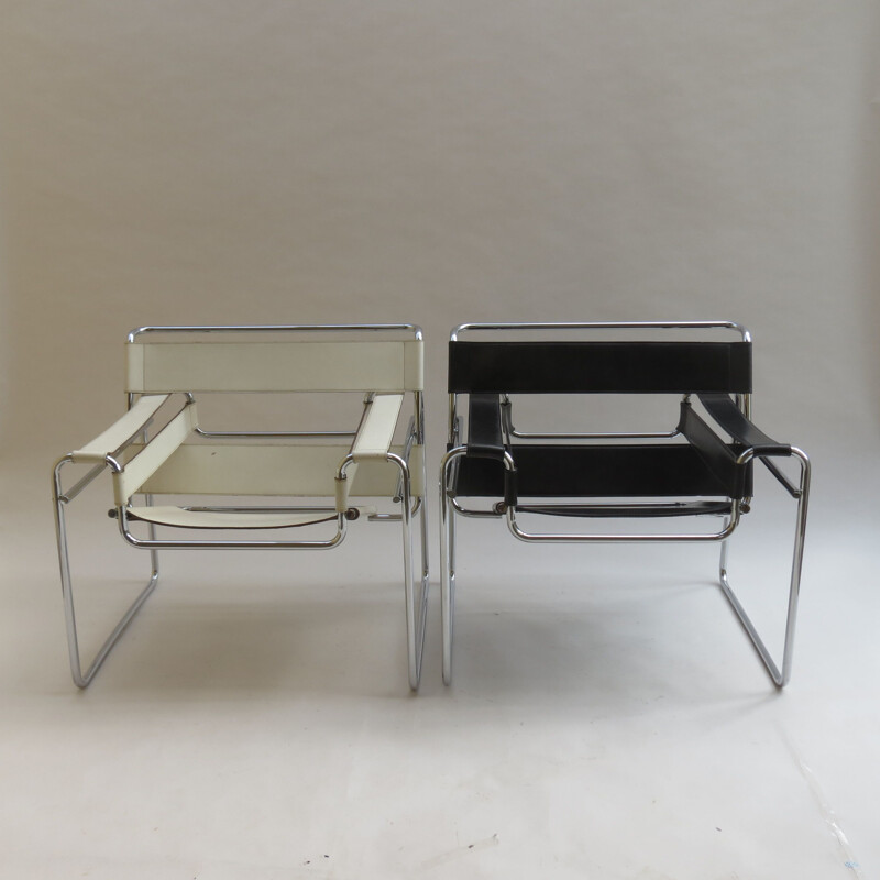 Vintage Wassily chair in leather and chrome by Marcel Breuer for Knoll, 1980