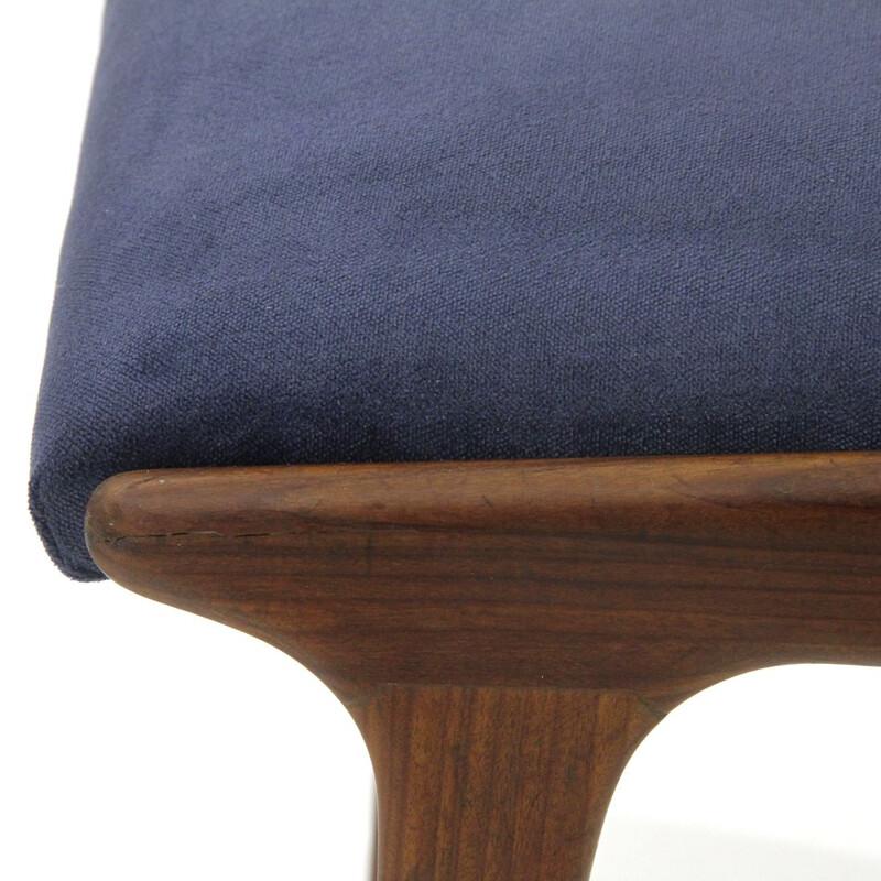 Set of 6 vintage Italian chairs in wood and blue velvet