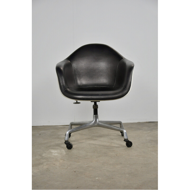 Vintage leather and fiberglass office chair by Charles Eames for Herman Miller