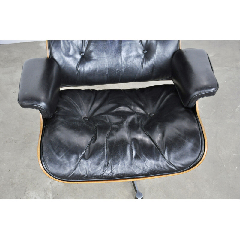 Lounge Chair by Charles & Ray Eames For Herman Miller