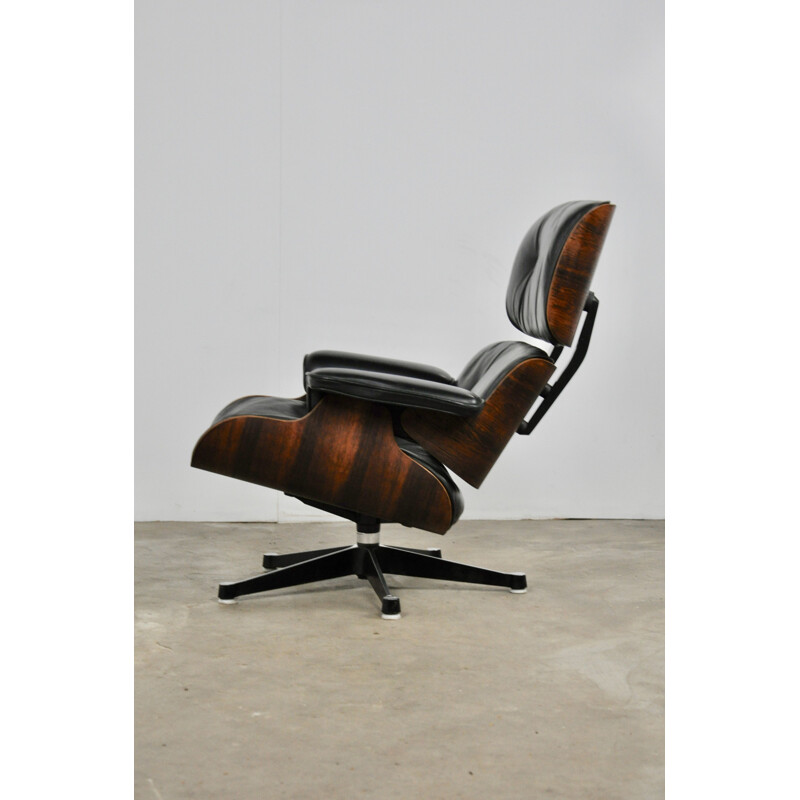 Fauteuil "Lounge Chair" par Charles & Ray Eames pour Herman Miller