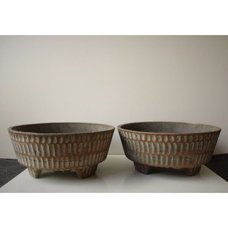 Set of 2 Large concrete planters 1970s