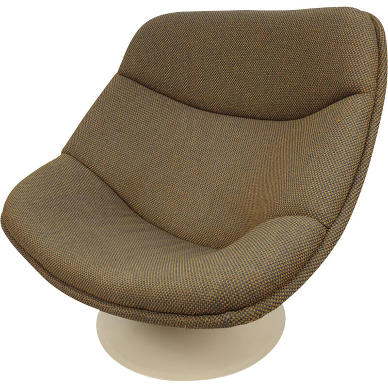F557 Oyster lounge chair by Pierre Paulin for Artifort
