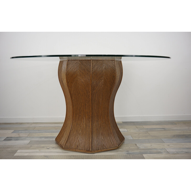 Table ronde vintage en rotin et plateau en verre 1970 