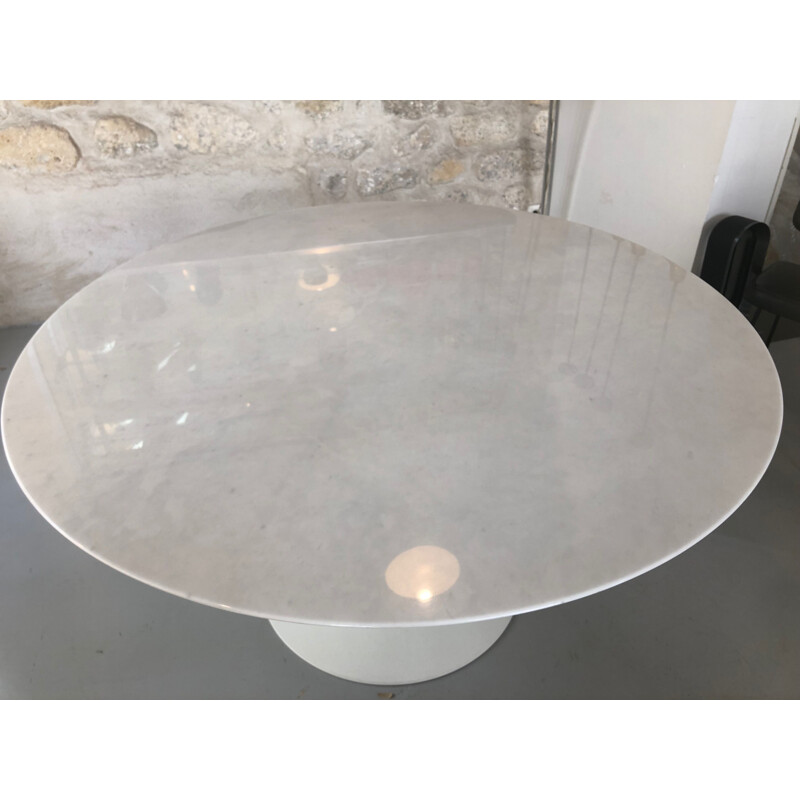 Vintage Tulip table by Eero Saarinen for Knoll, 137cm in Carrara marble 1970s