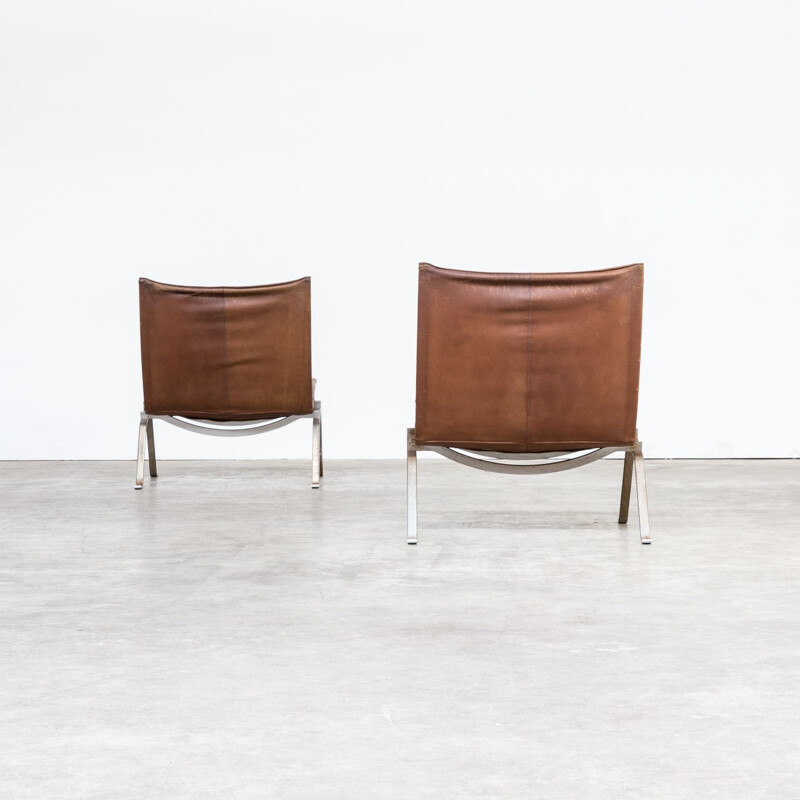 Pair of vintage PK22 low chairs by Poul Kjaerholm