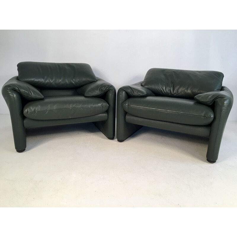 Pair of Maralunga chairs in leather by Vico Magistretti for Cassina