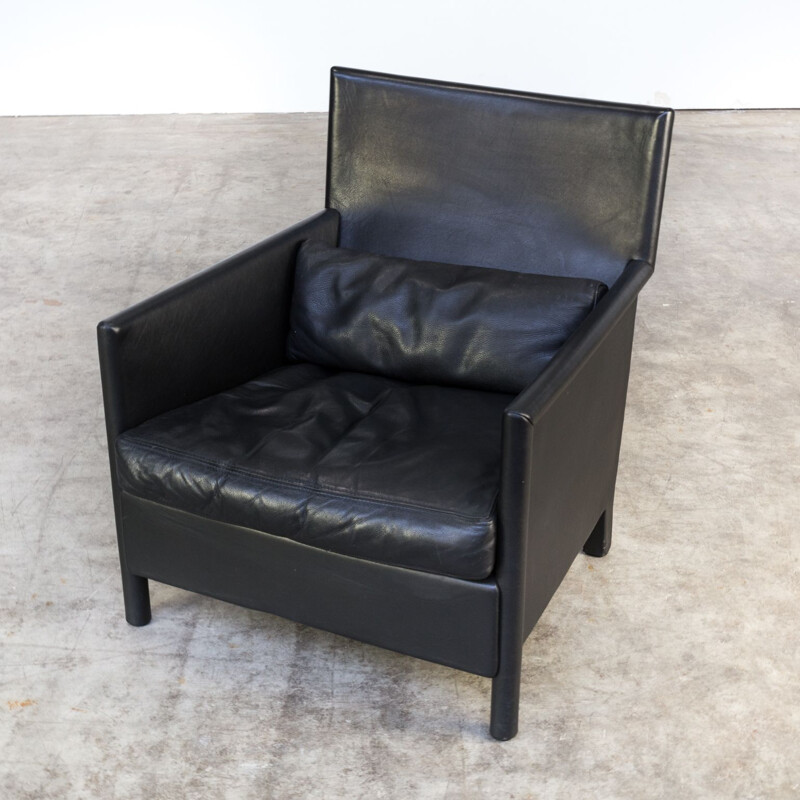 Set of 2 vintage lounge chairs in black leather Molteni & C Italy 1990s