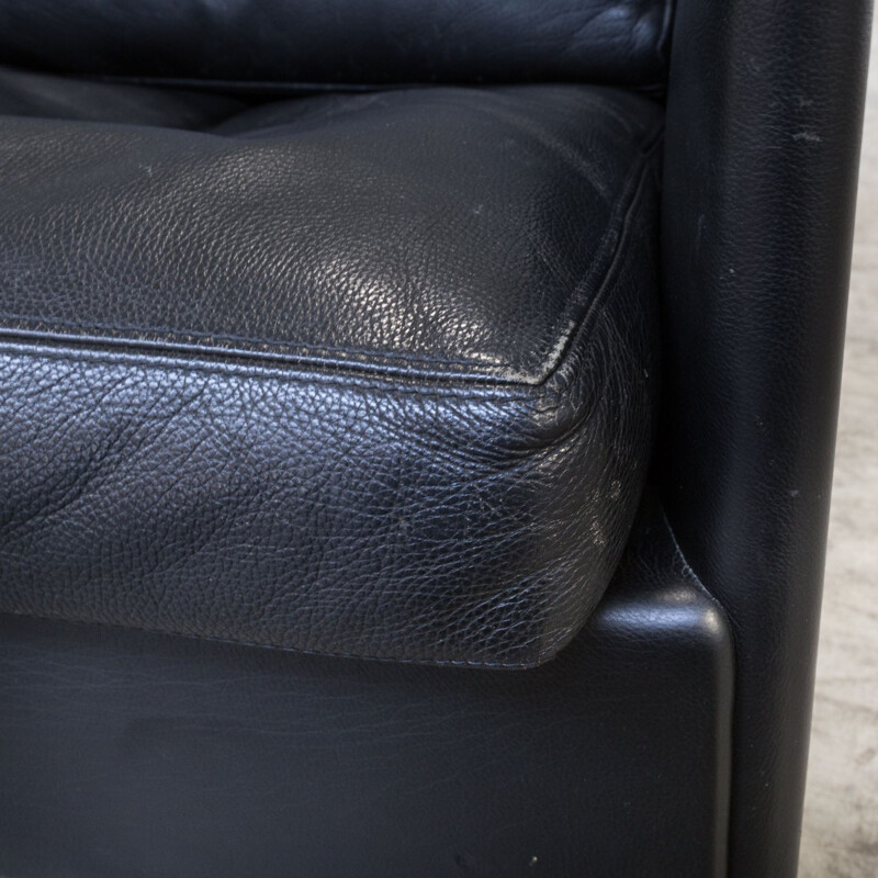 Set of 2 vintage lounge chairs in black leather Molteni & C Italy 1990s