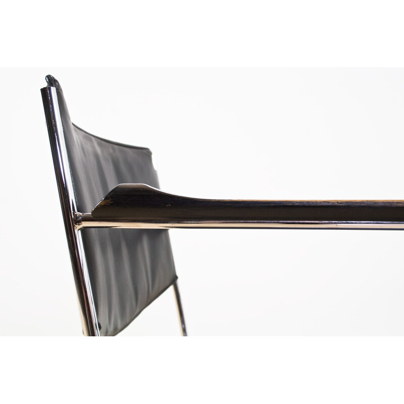Ensemble de 8 fauteuils vintage en cuir noir et acier chromé, Italie des années 1960