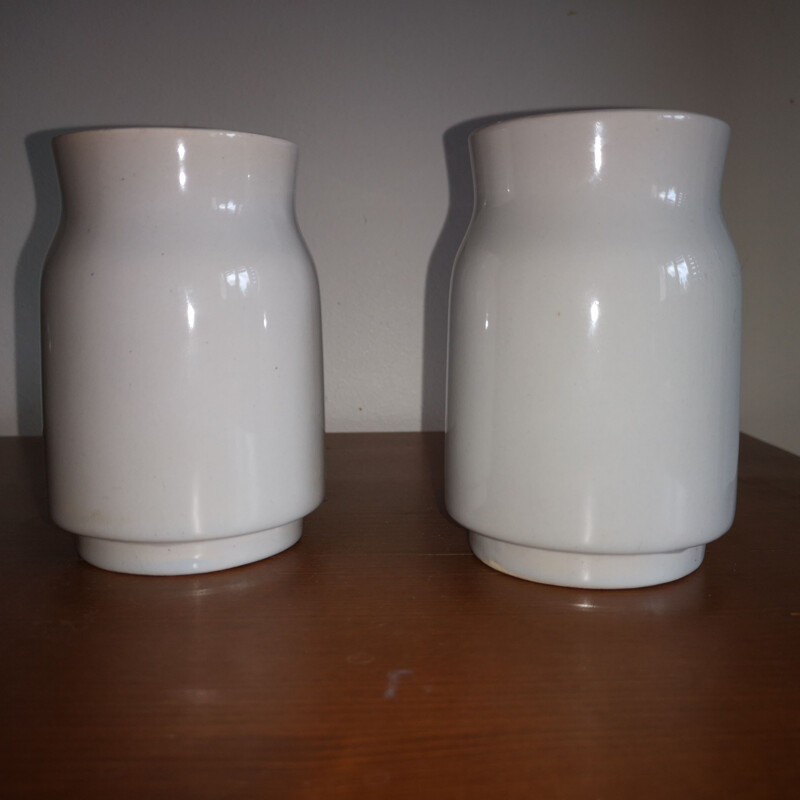 Suite de 2 pots à épices vintage de Capron en céramique blanche 1960