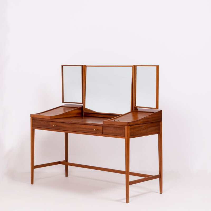 Vintage dressing table by Robert Heritage in teakwood 1960s