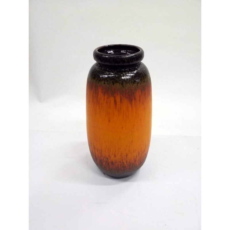 Vaso de cerâmica vintgae, 1970