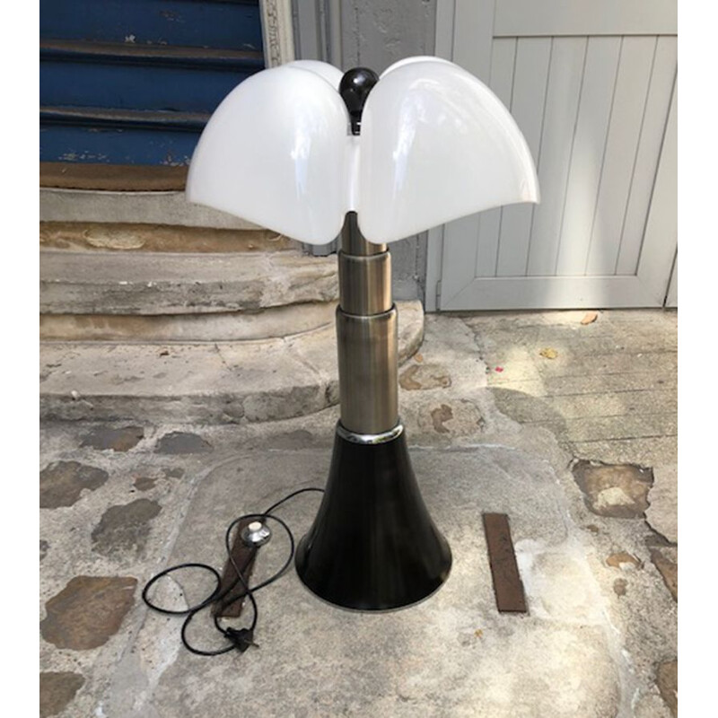 Lampe vintage Pipistrello de Gae AULENTI