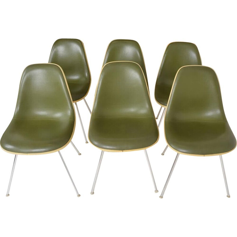 Set of 6 vintage chairs by Charles and Ray Eames edition Herman Miller 1970