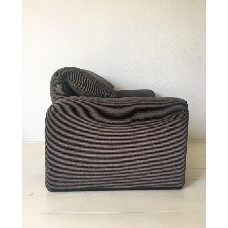 Vintage Maralunga armchair for Cassina in grey fabric 1970s