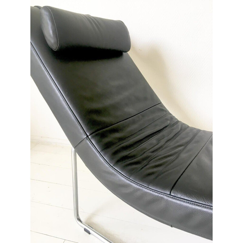 Vintage lounge chair by Rolf Benz in black leather and metal 1980s