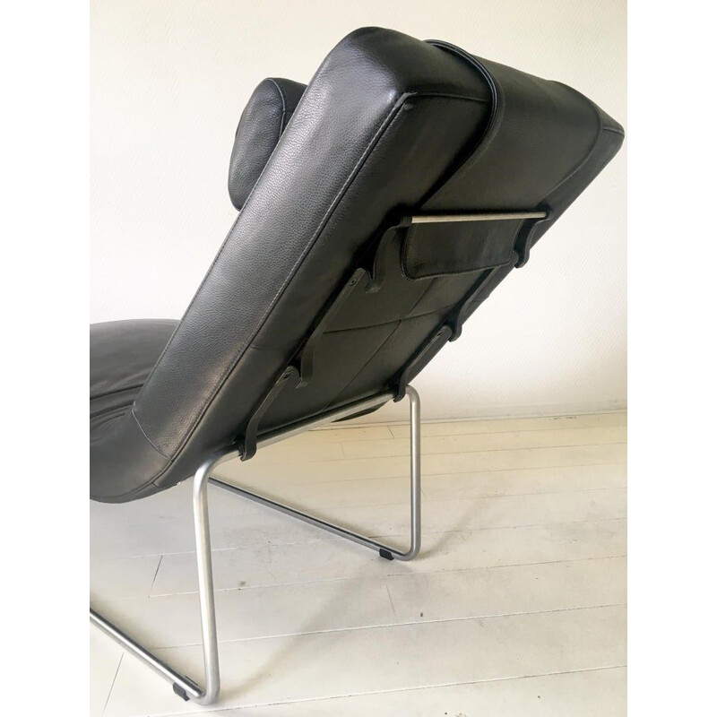 Chaise longue vintage de Rolf Benz en cuir noir et métal des années 1980