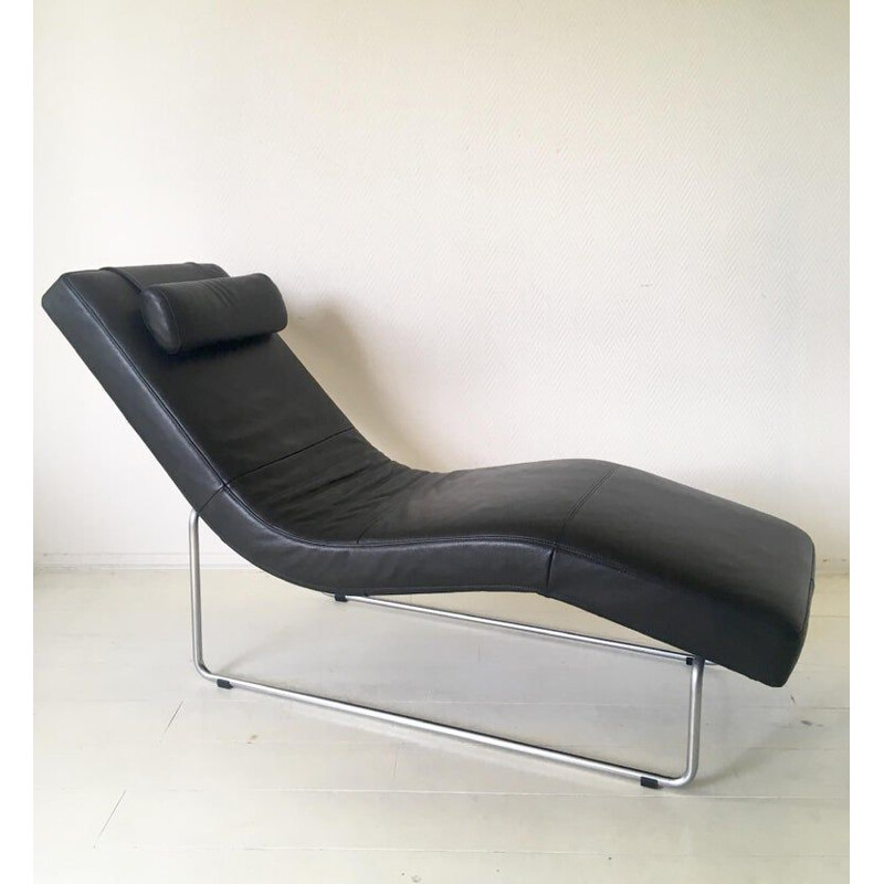 Vintage lounge chair by Rolf Benz in black leather and metal 1980s