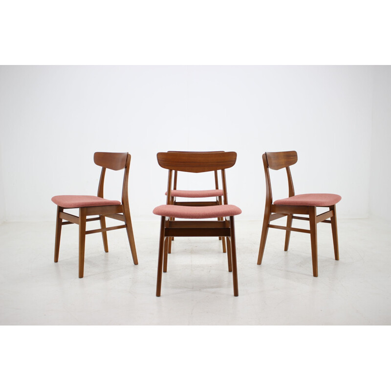 Set of 4 vintage danish pink chairs in teakwood 1960s