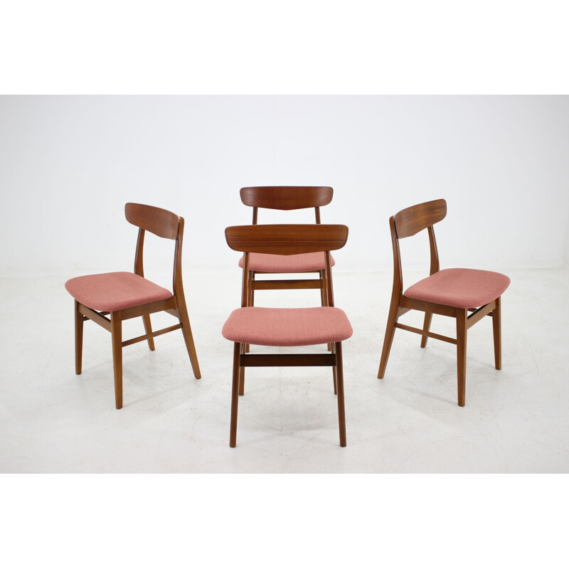 Set of 4 vintage danish pink chairs in teakwood 1960s