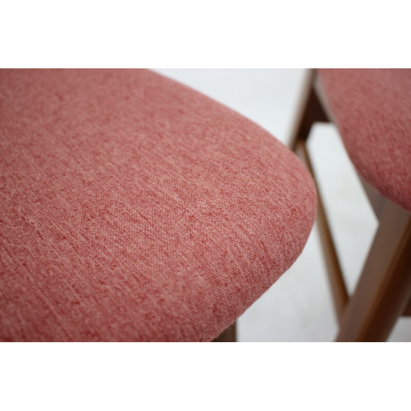 Set of 4 vintage danish pink chairs in teakwood 1960s