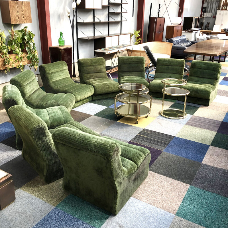 Vintage Italian sectional sofa in green plush
