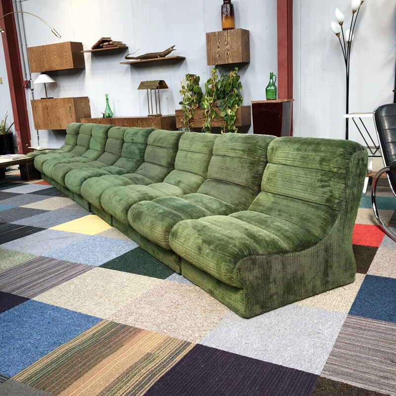 Vintage Italian sectional sofa in green plush