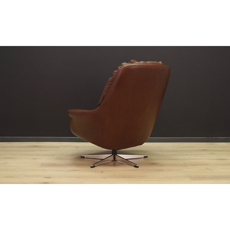 Vintage Danish armchair in leather from the 60s