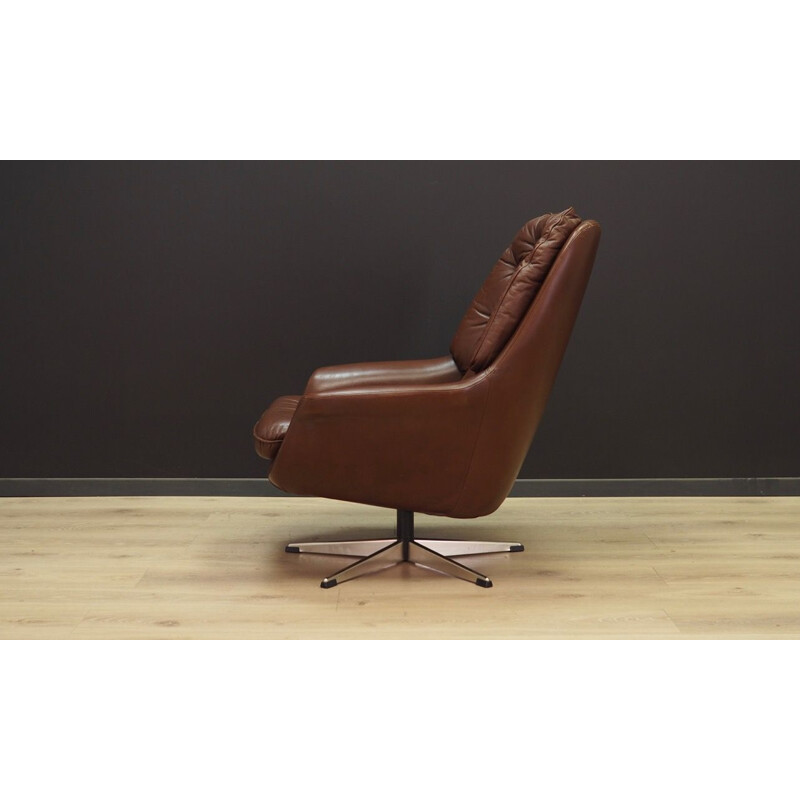 Vintage Danish armchair in leather from the 60s