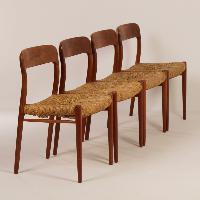 Set of 4 vintage danish chairs model 75 for JL Møller in teakwood 1950s 