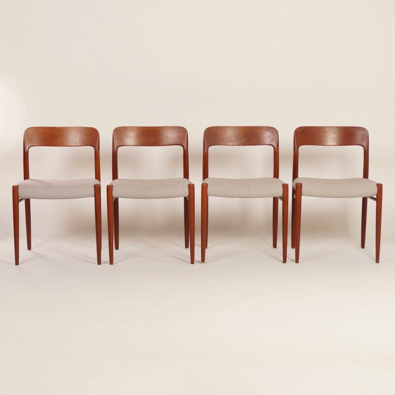 Suite de 4 chaises vintage danoises pour JL Møller en teck et tissu 1950