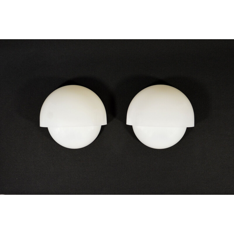 Pair Of Vintage "Mania" Appliques by Vico Magistretti for Artemide, Italian Design 60s