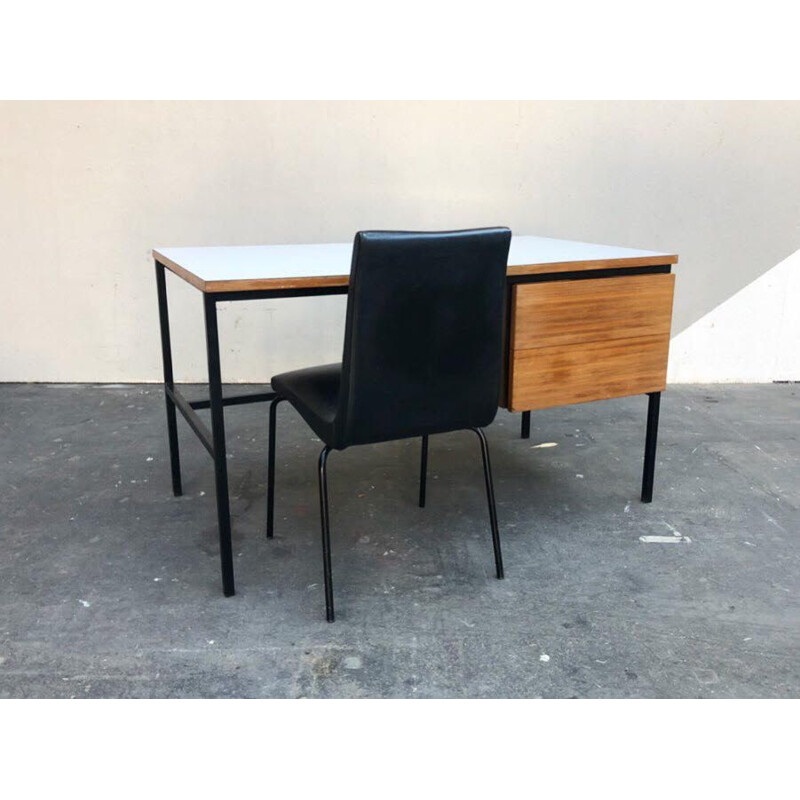 Bureau et chaise vintage par pierre Guariche