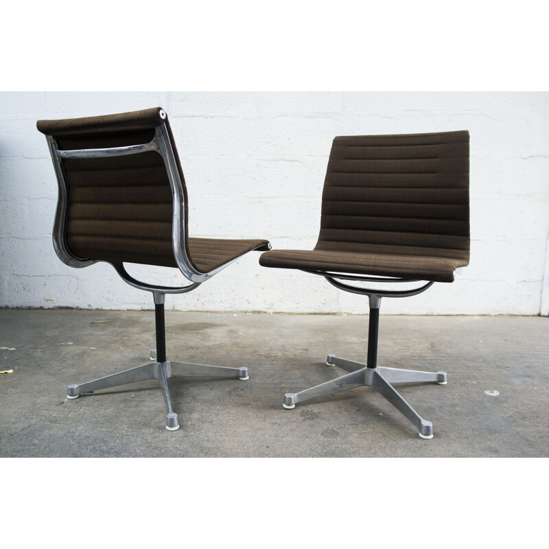 Vintage chairs EA 105, Charles and Ray Eames