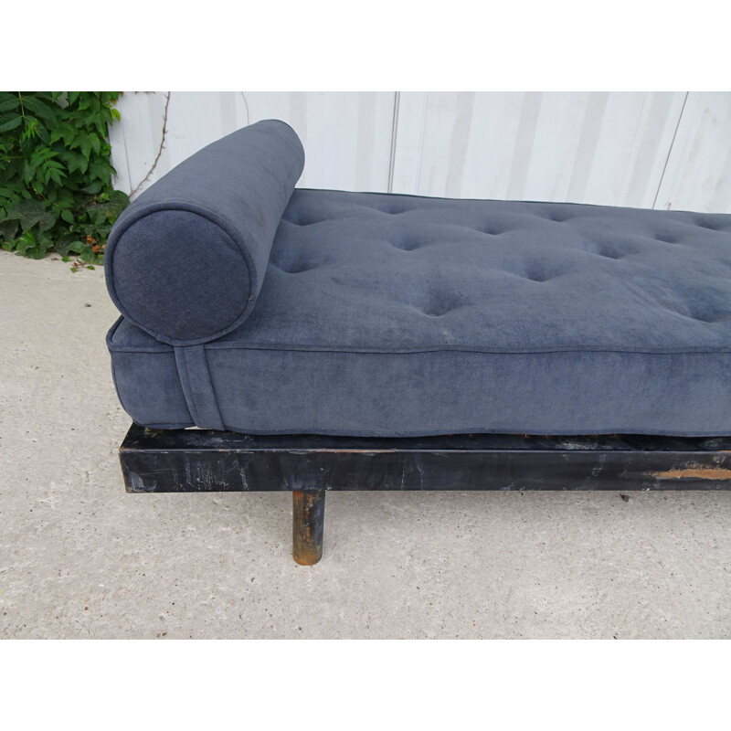 Vintage daybed by Jean Prouvé, model SCAL 450