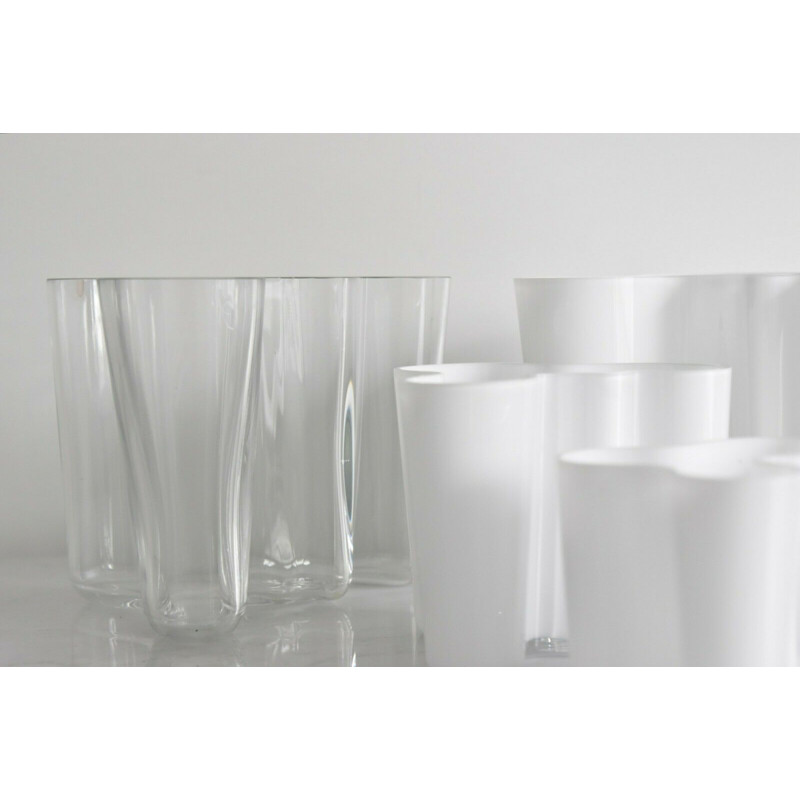 Vase vintage en verre transparent par Alvar Aalto